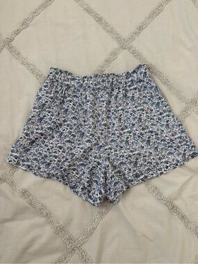 Abercrombie & Fitch Linen Shorts with Pockets